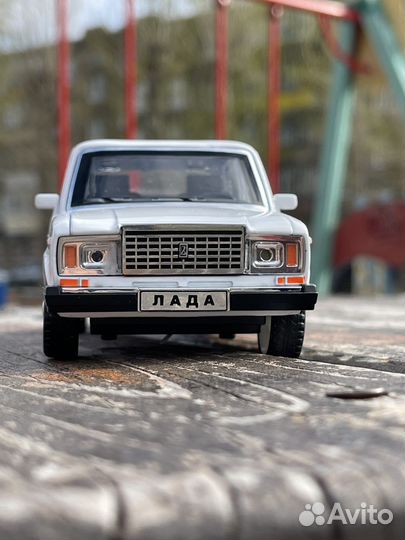 Машинка LADA (ваз) 2107 металл