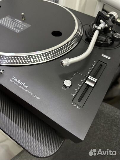 Виниловый проигрыватель technics