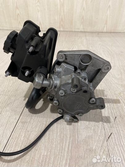 Насос гидроусилителя руля Mercedes Benz C230 W204
