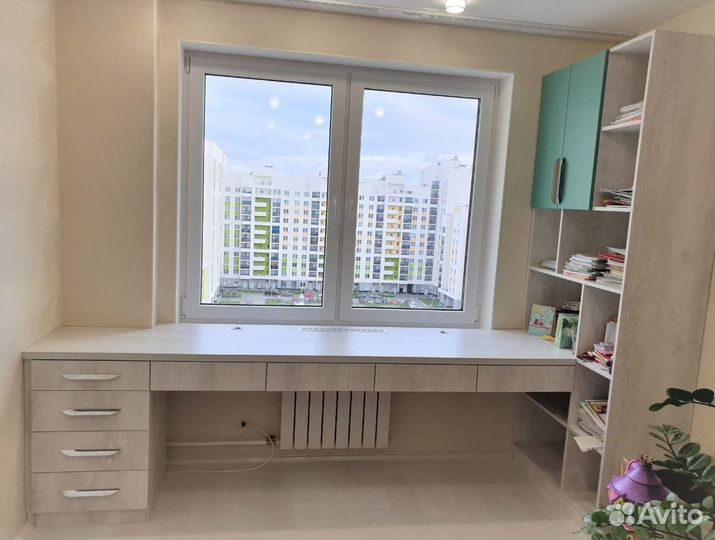 Рабочая зона у окна