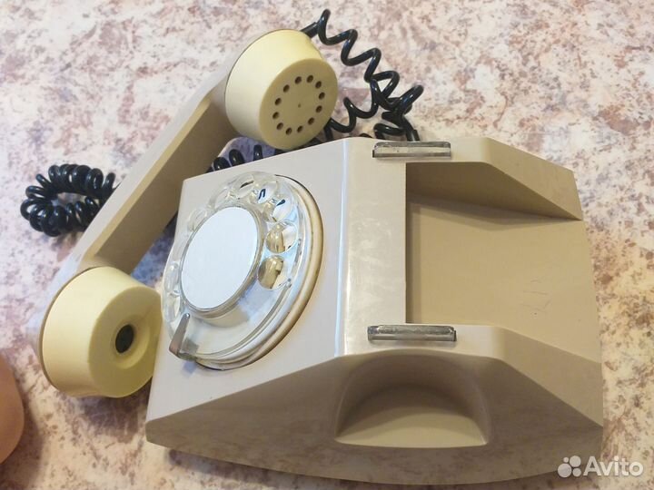 Старый телефон СССР