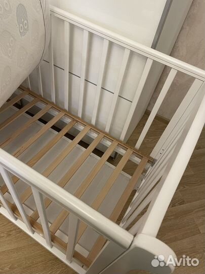 Кровать маятник