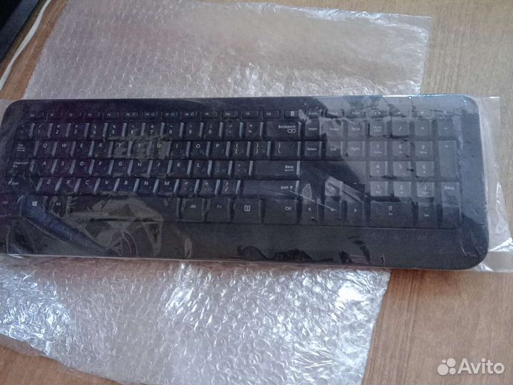 Беспроводная клавиатура и мышь microsoft