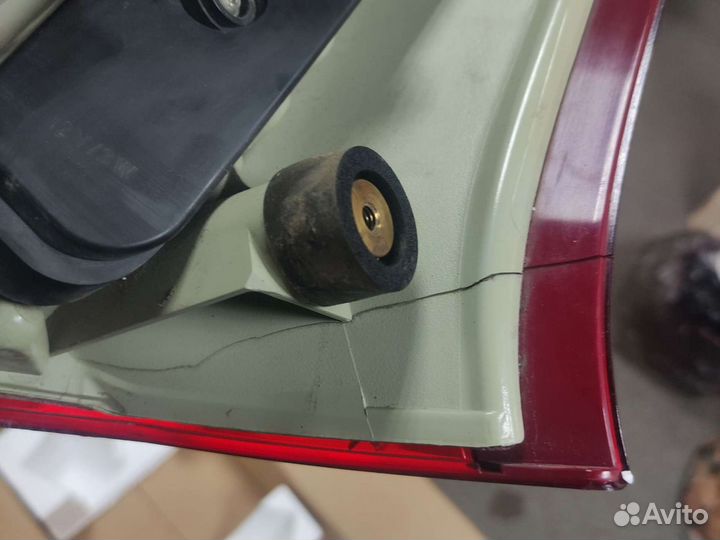 Фонарь задний левый внутренний