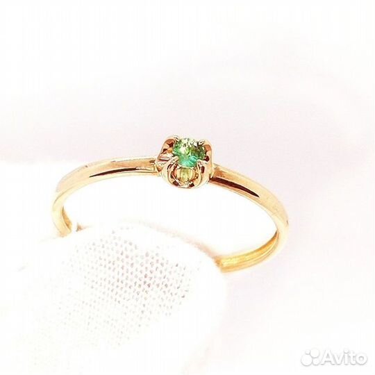 Золотое кольцо с камнем 20,5р