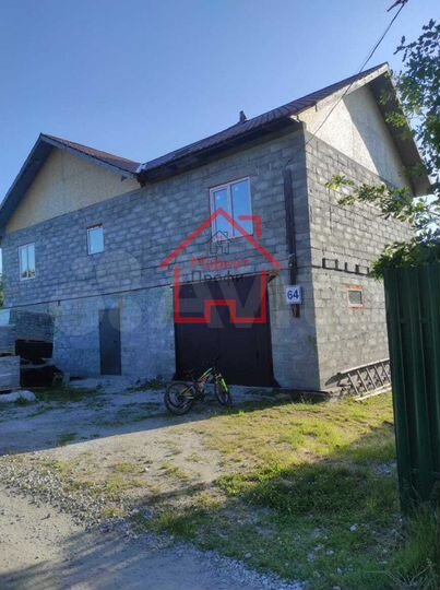 Дом 180 м² на участке 9,3 сот.