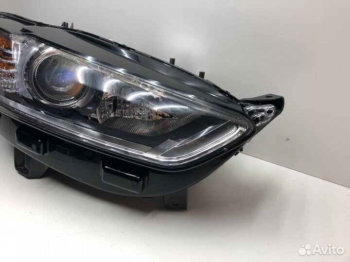 Фара правая Ford Mondeo 5 Галоген