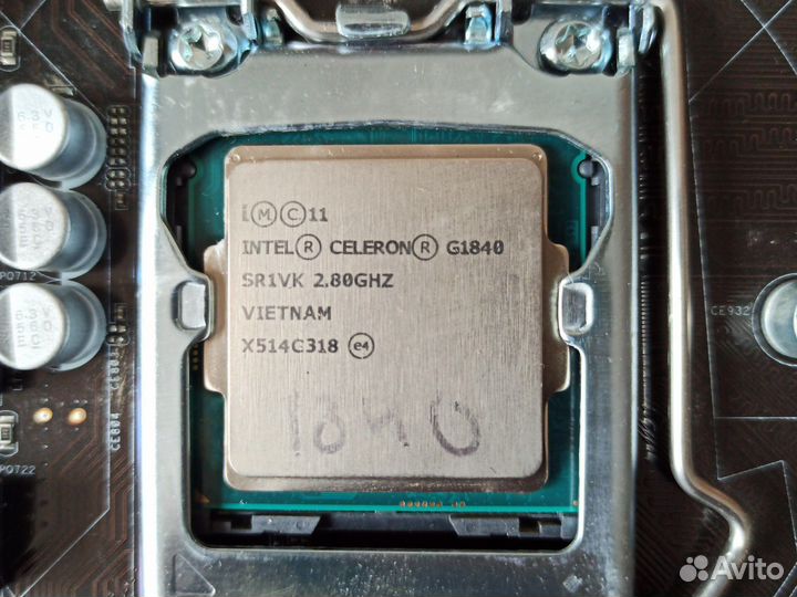 Материнская плата с процессором