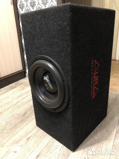 Автомобильный сабвуфер