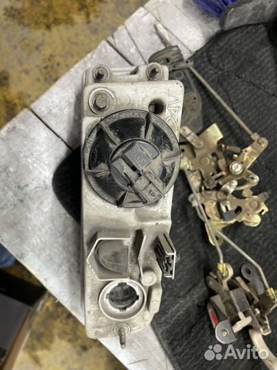 Туманка левая land cruiser cygnus / lexus LX470