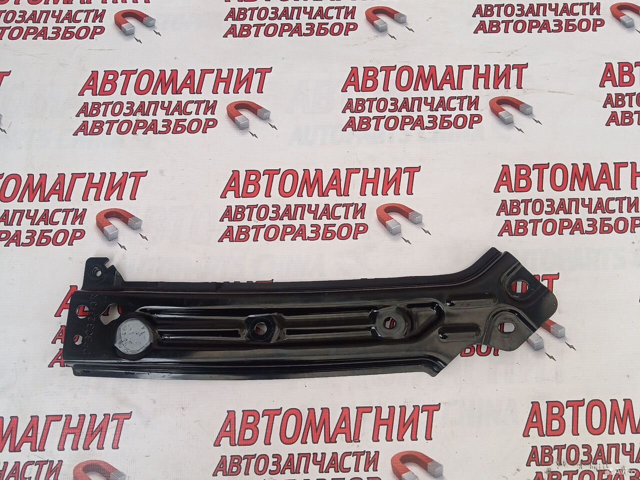 Планка телевизора верхняя Voyah Free