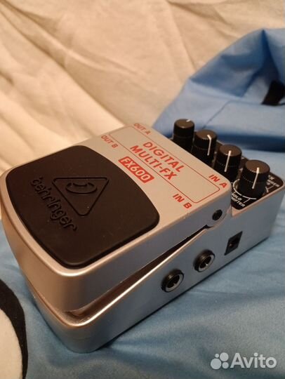Гитарная педаль behringer fx600