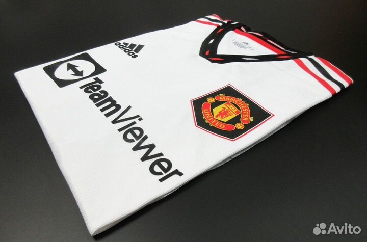 Форма гостевая Манчестер Юнайтед сезон 22/23