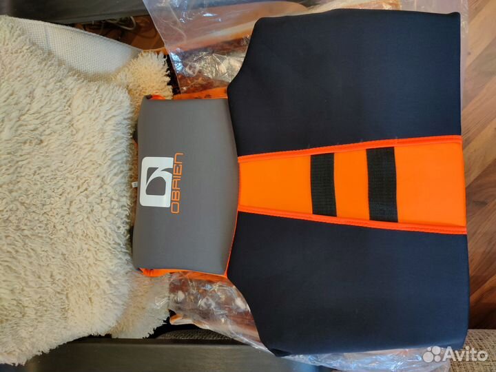 Спасательный жилет неопреновый Obrien