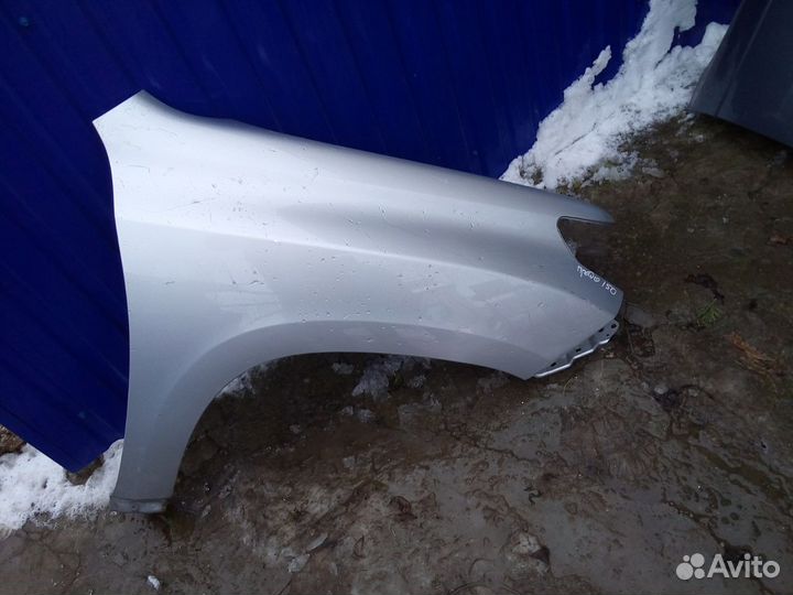 Тойота ленд крузер 150 крыло переднее правое 2009