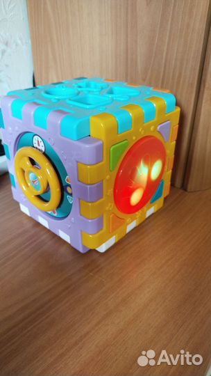 Развивающий кубик музыкальный