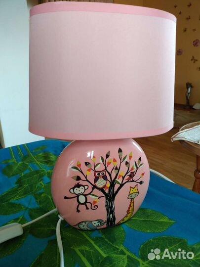 Лампа настольная