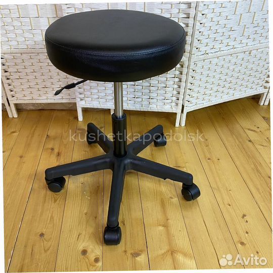 Стул таблетка