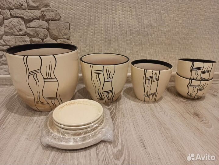 Керамические горшки для цветов