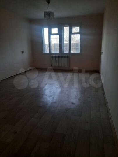 3-к. квартира, 74 м², 1/1 эт.