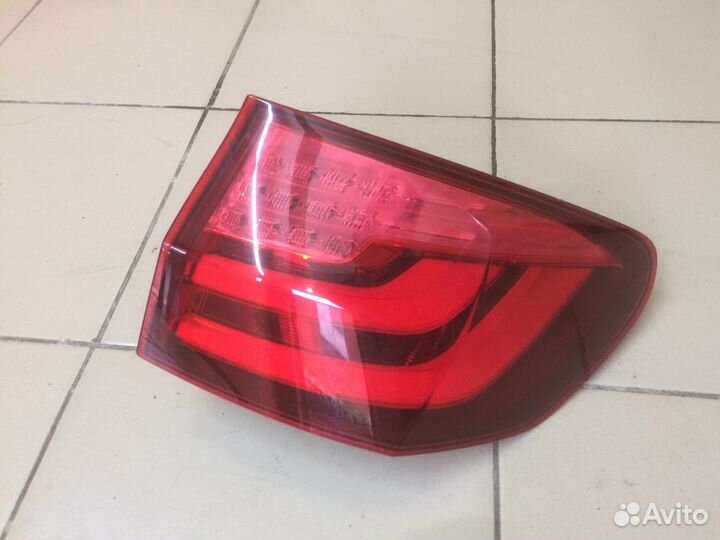 BMW F11 Фонарь задний правый с Японии