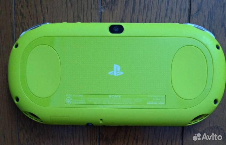 PlayStation Vita Lime Green (Japan)