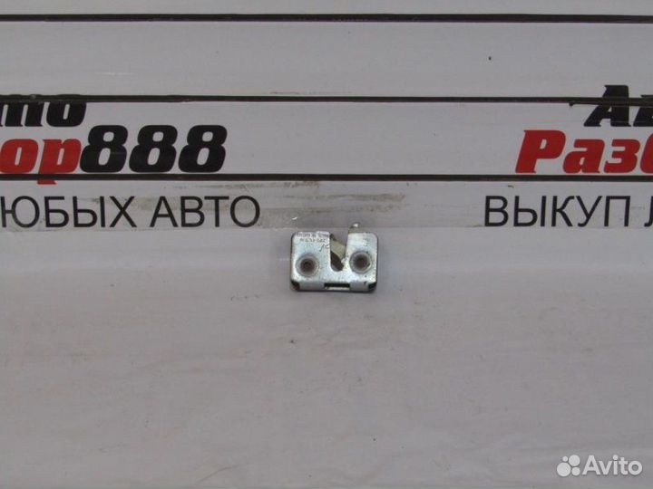 Замок двери передней правой LADA Priora 2012