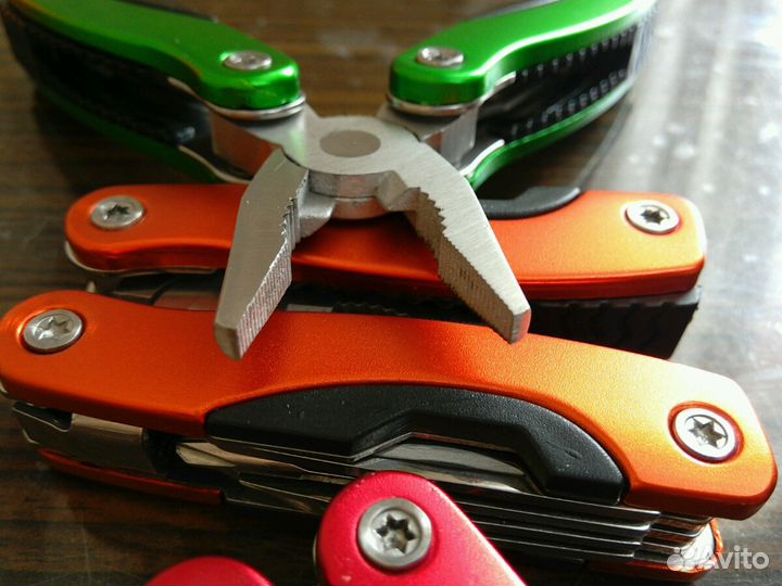 Мультитул, универсальный инструмент,с пилой,с202