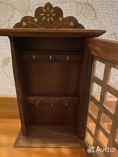 Ключница настенная из массива палисандра