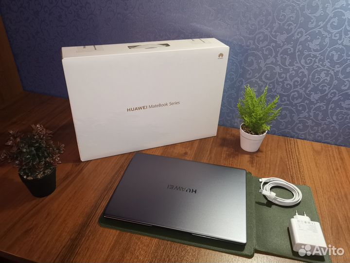 Hоутбук Huawei matebook 14 новый