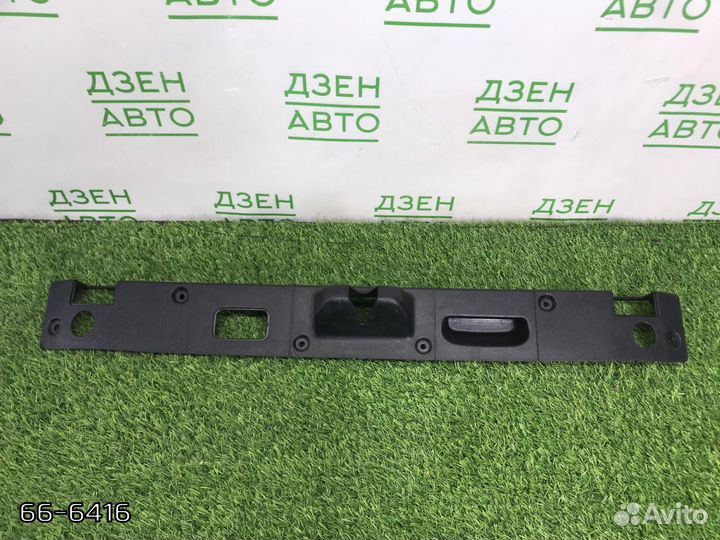 Накладка замка багажника Mercedes S500/550 W221