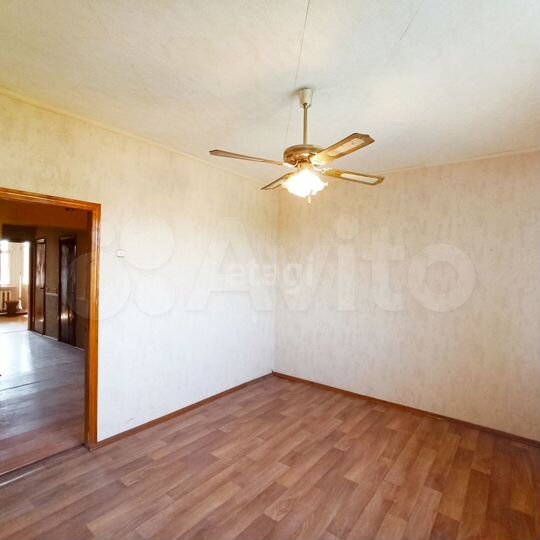 3-к. квартира, 98 м², 3/3 эт.