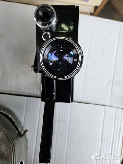 Кинокамера Лада