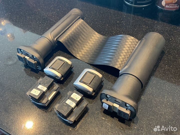 Комплект креплений в багажнике VAG 4F9.863.539