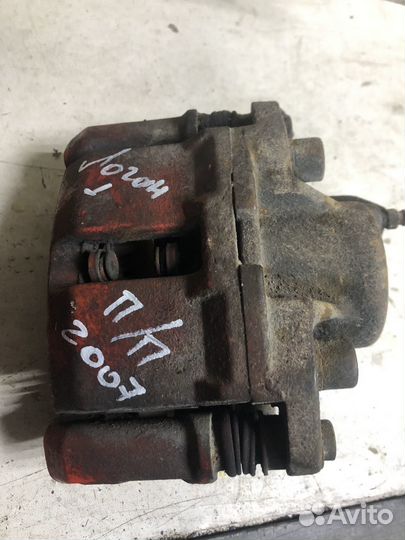 Передний суппорт Renault Logan 1