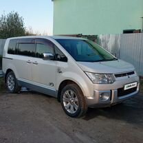 Mitsubishi Delica D5 2.4 CVT, 2009, 380 000 км, с пробегом, цена 1 850 000 руб.