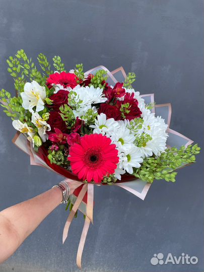 Доставка цветов и букетов