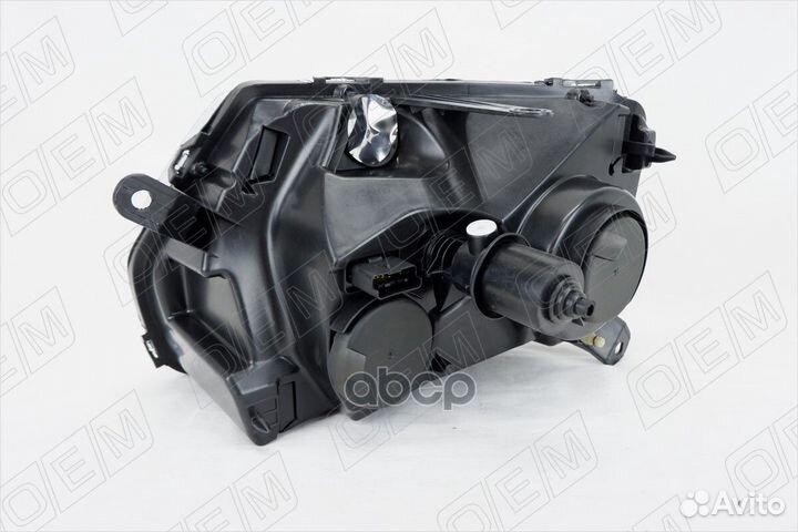 Фара правая Renault Duster 1 2011-2015, светлая