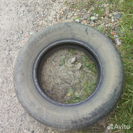 Yokohama Geolandar G033 215/70 R16