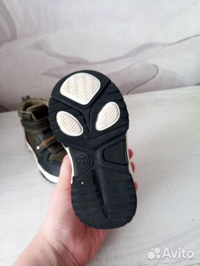 Ботинки демисезонные для мальчика 22 размер