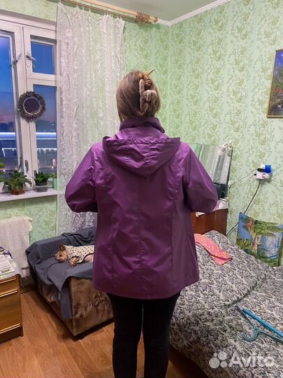 Ветровка женская 52