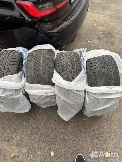 RoadX RX Frost Arctic 225/40 R19 и 255/35 R19