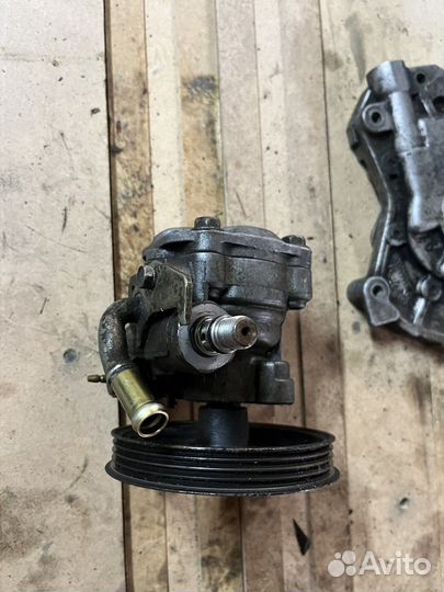 Гидроусилитель руля MMC RVR