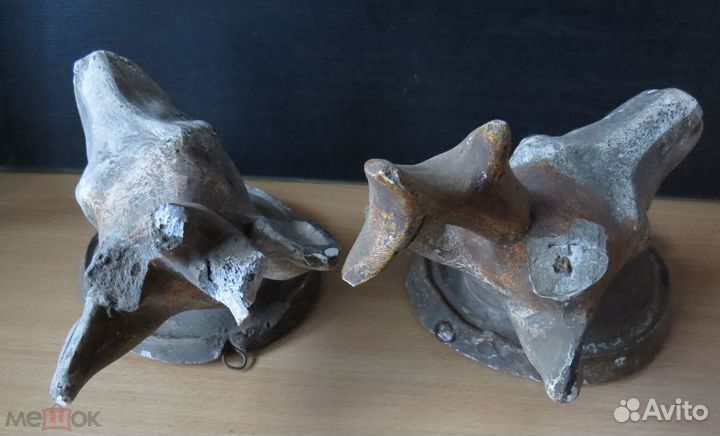 Старинный парный настенный барельеф