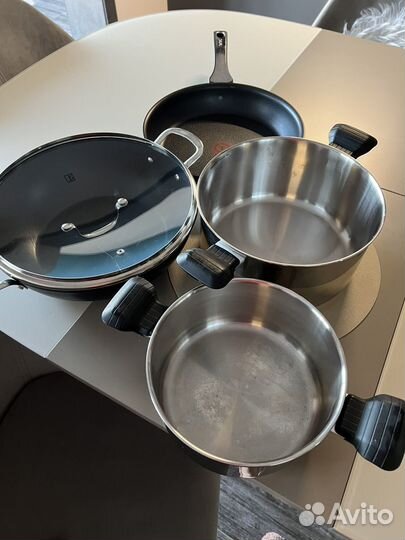 Набор посуды кастрюли сковородки