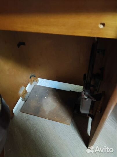 Швейная машина Чайка 2