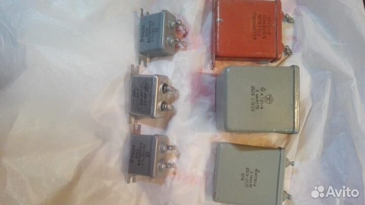 Тиристоры, конденсаторы