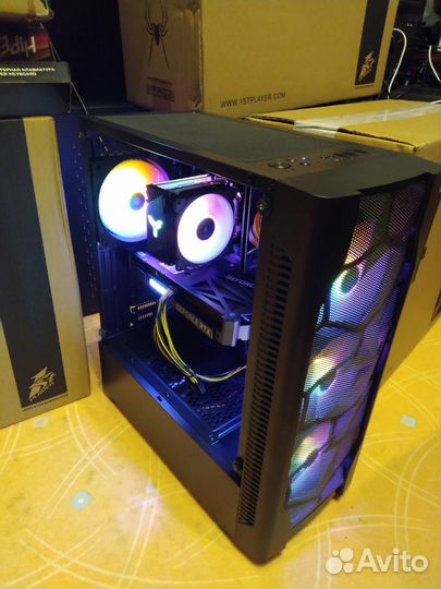 Продаю абсолютно новый игровой 