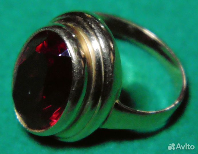 Золотое кольцо женское