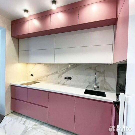 Цветные кухни на заказ под ключ